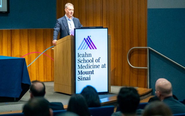 Daniel S. Loeb, Mount Sinai Health System Trustee, standing at a podium